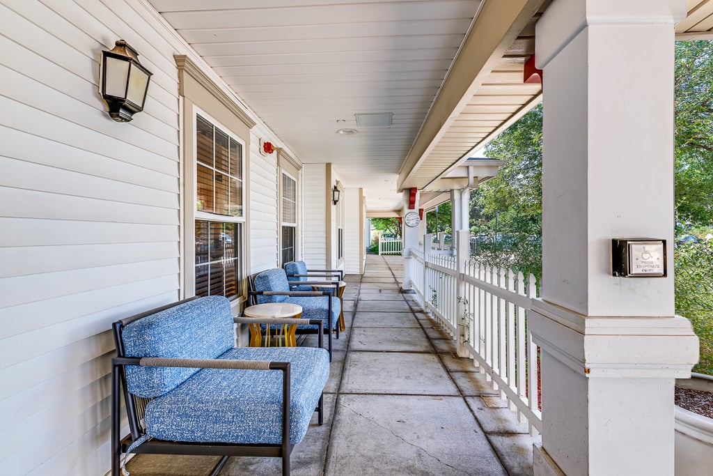 entrance blue chairs